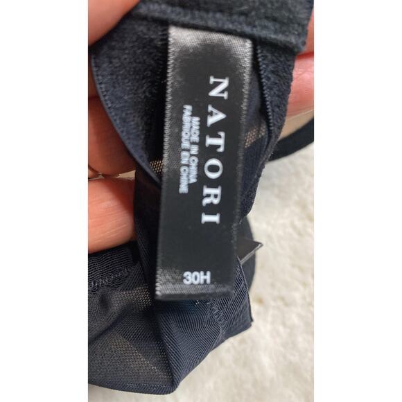 Convertible Bra by Natori - Picture 9 of 11